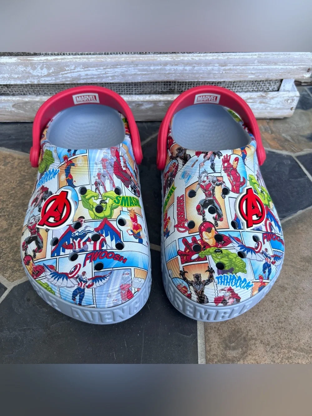 Crocs Kids' Avengers Off Court Clogs